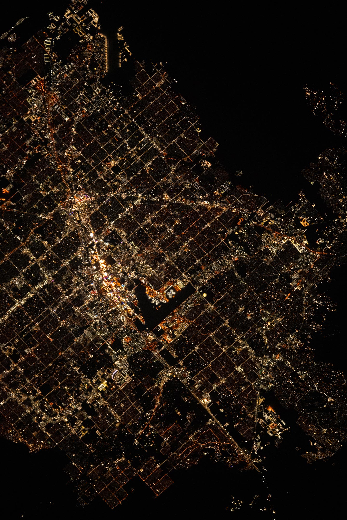 Las-Vegas-Night-Lights-From-Space-Station.jpg
