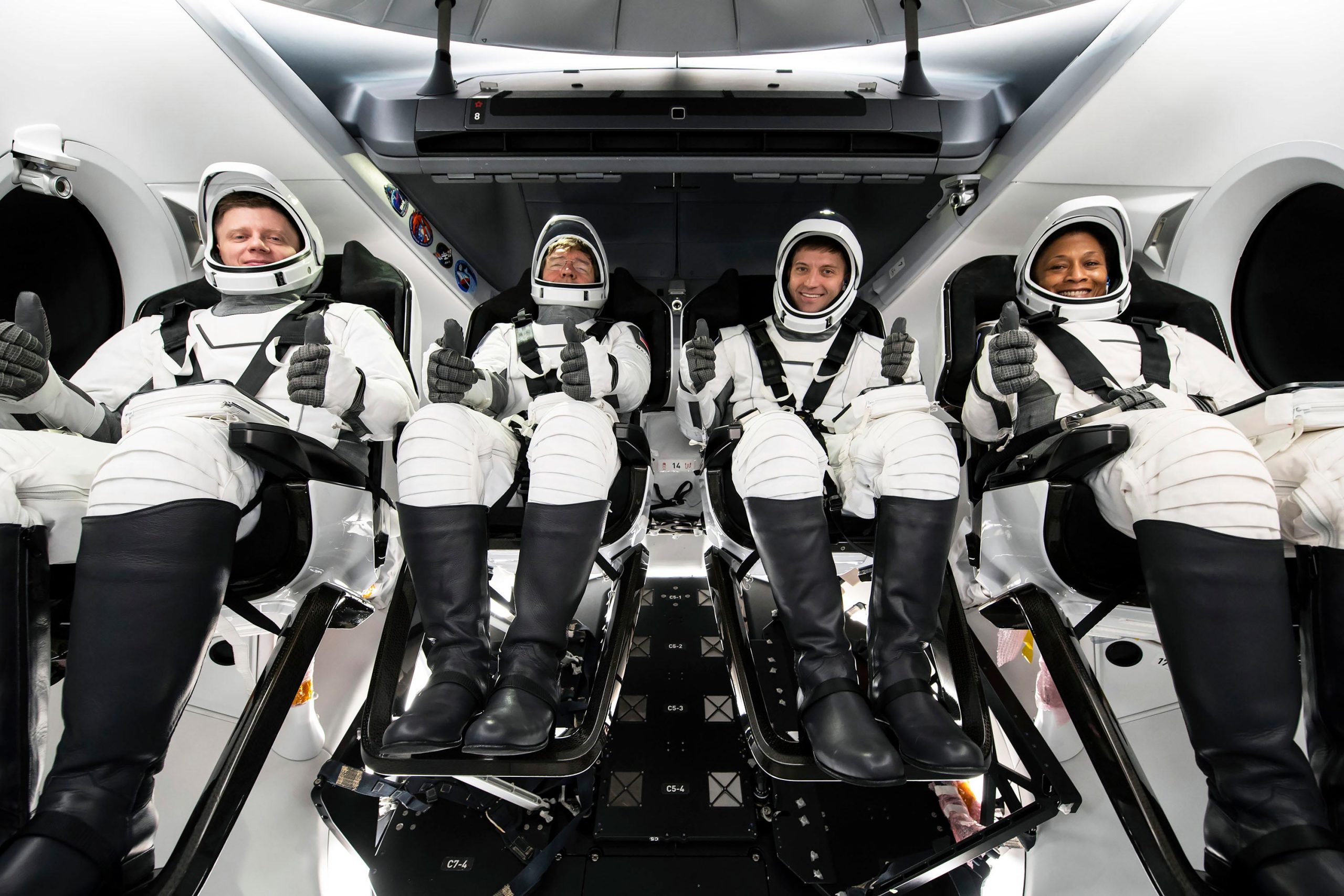 NASA-SpaceX-Crew-8-Thumbs-Up-scaled.jpg
