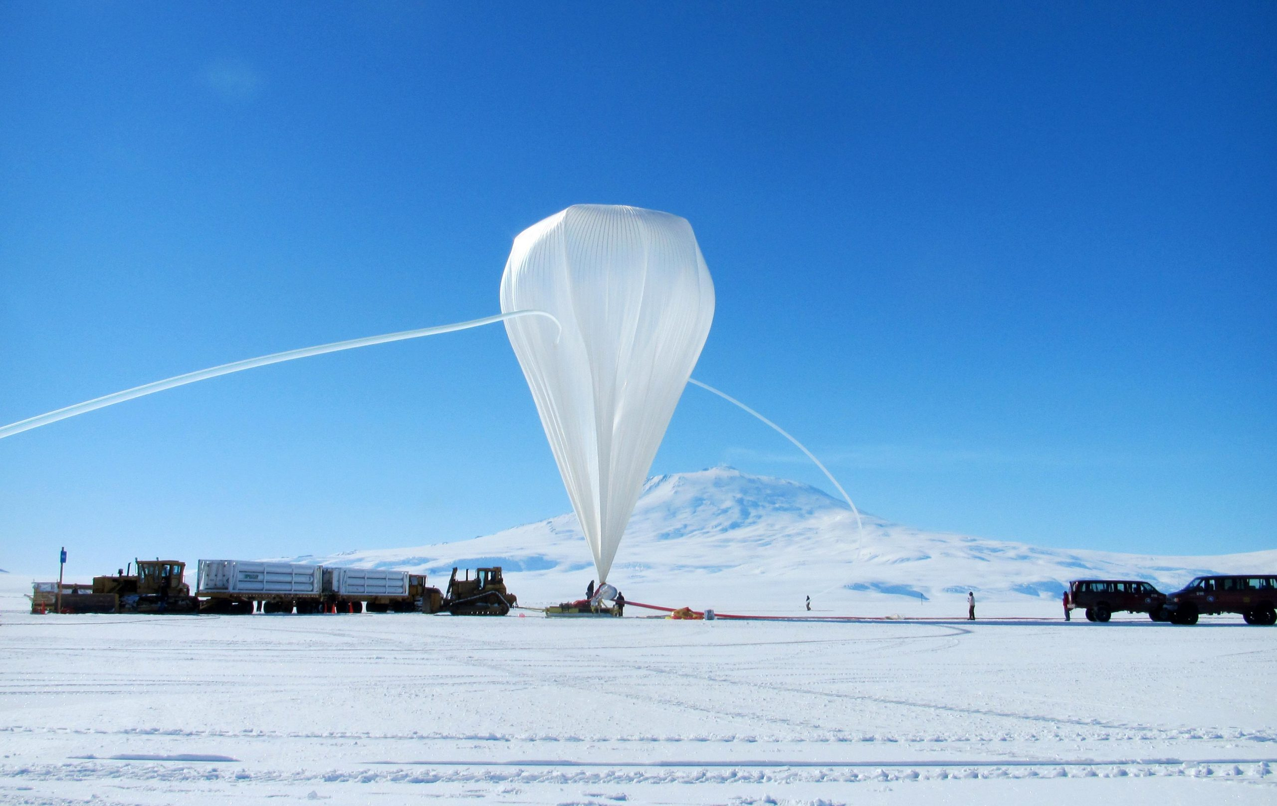 NASA-Scientific-Balloon-in-Antarctica-scaled（JPEG 图像，2560x1617 像素） — 缩放 (61-.jpg